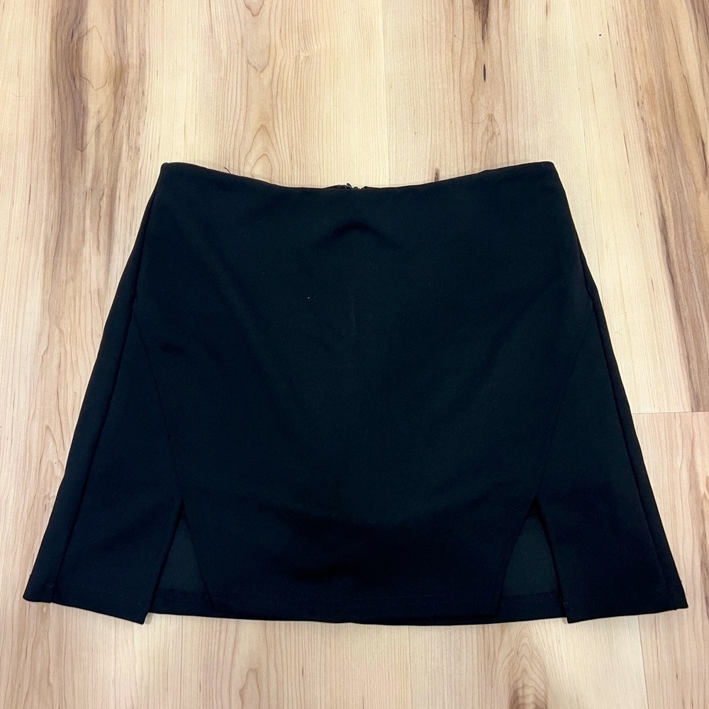 Black Bodycon Mini Skirt - Picture 1 of 4